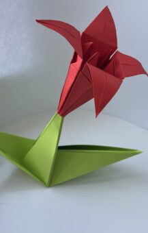 origami-lily-with-sterm