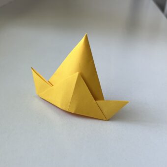 origami-triangle-hat