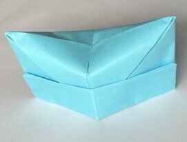origami-flat-hat