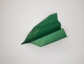 origami-infinity-arrow-airplane