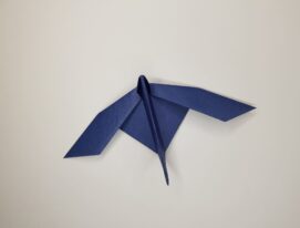origami-sea-glider-airplane