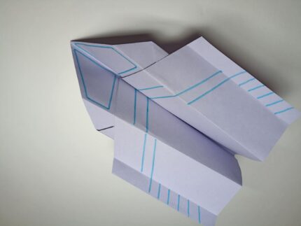 origami-jet-fighter-airplane