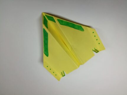 origami-lock-bottom-airplane